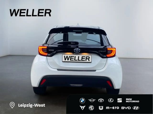 Toyota Yaris Hatchback Hybride Team D