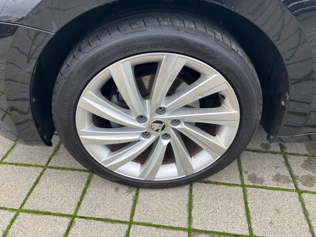 Skoda Octavia 2.0 TDI Combi Style Style