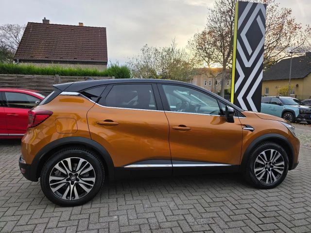 Renault Captur E-Tech Initiale Paris