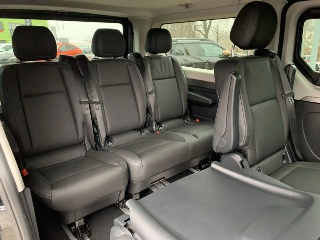 Renault Trafic Blue Grand Spaceclass