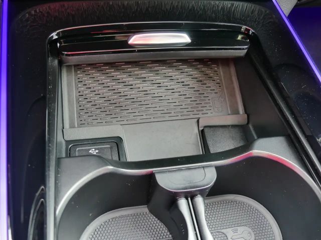 Mercedes-Benz GLA 200 AMG Line