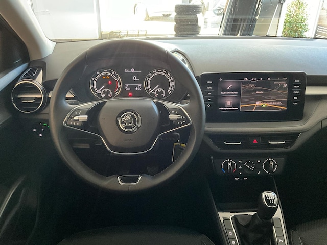 Skoda Fabia FABIA        AMB  TS81/1.0 M6F