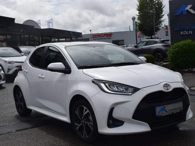 Toyota Yaris Business Hybride