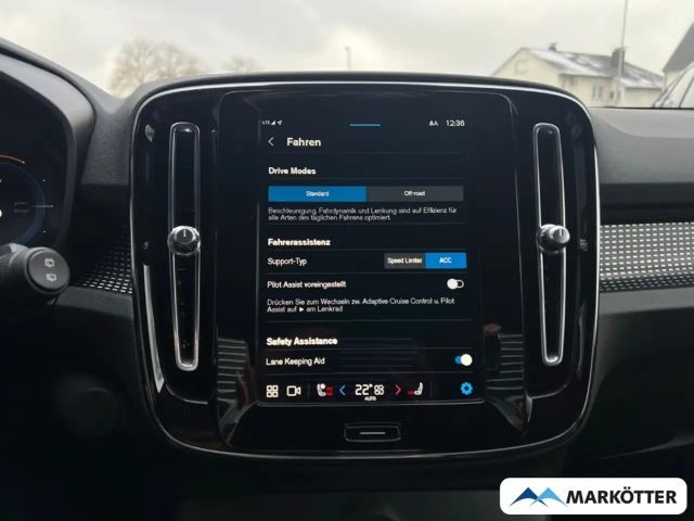 Volvo XC40 AWD R-Design Recharge