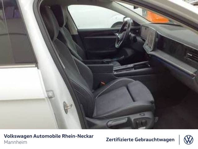 Volkswagen Passat 1.5 eTSI Business DSG Variant