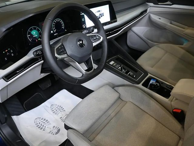 Volkswagen Golf DSG Life