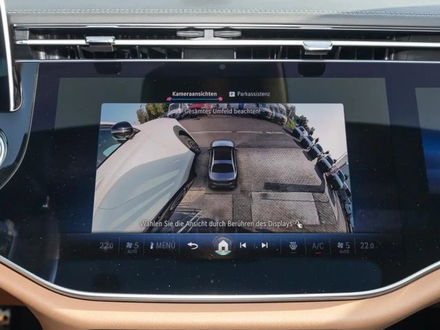 Mercedes-Benz E 200 Sedan