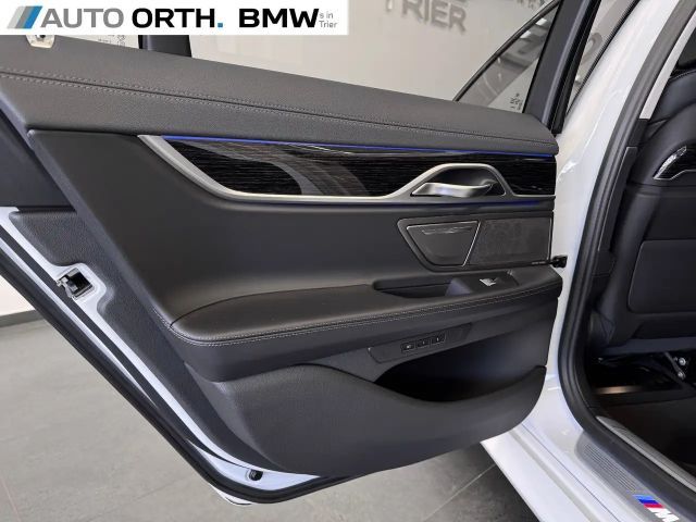 BMW 730 730d M-Sport Sedan xDrive