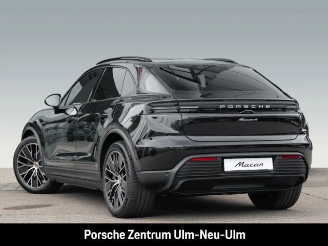 Porsche Macan 4