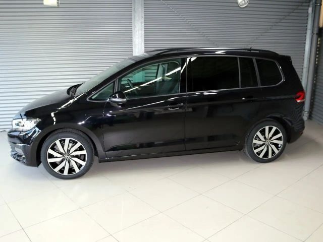 Volkswagen Touran 1.5 TSI DSG Highline