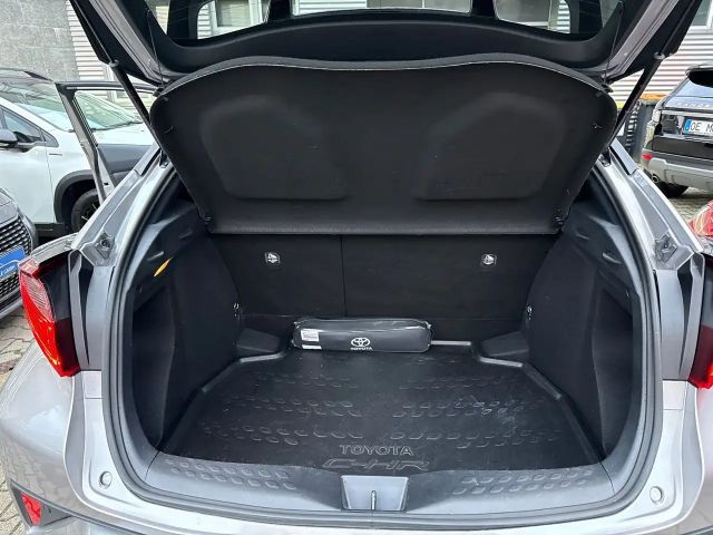 Toyota C-HR Hybride Team D