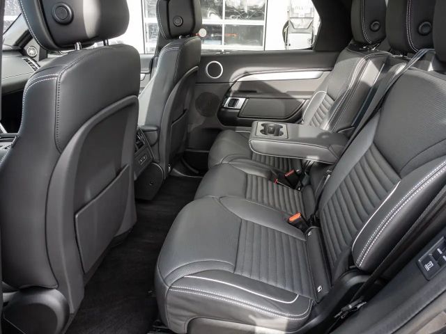 Land Rover Discovery D300 Dynamic HSE