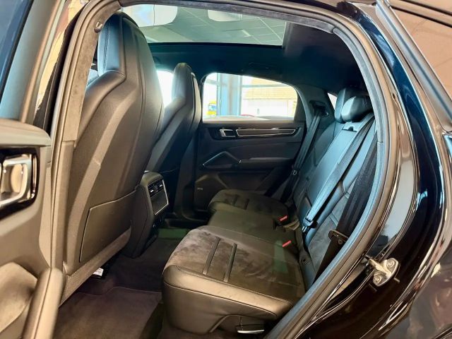 Porsche Cayenne Coupé GTS