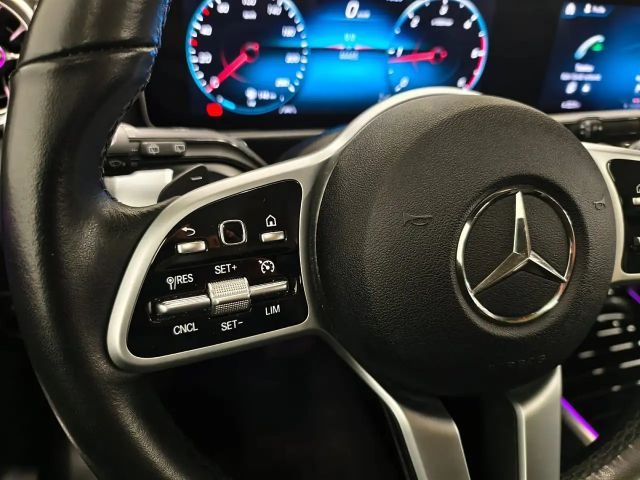 Mercedes-Benz GLB 200 4MATIC GLB 200 d