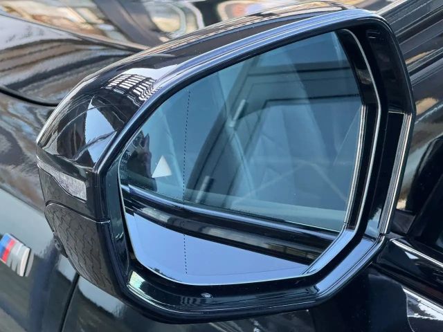 BMW 520 520i M-Sport Sedan