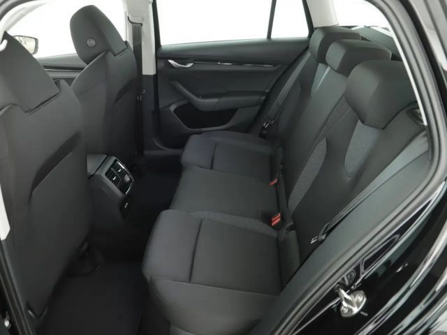 Skoda Octavia Essence TSI