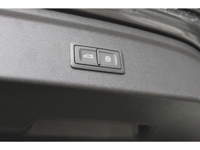 Audi A3 35 TFSI Business S-Tronic Sedan