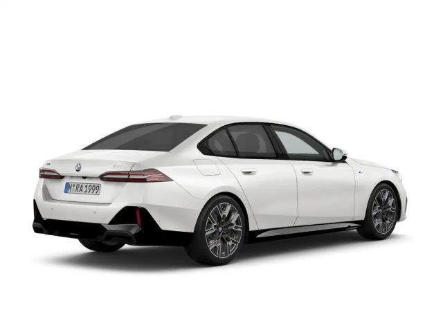 BMW 520 520d M-Sport Sedan xDrive