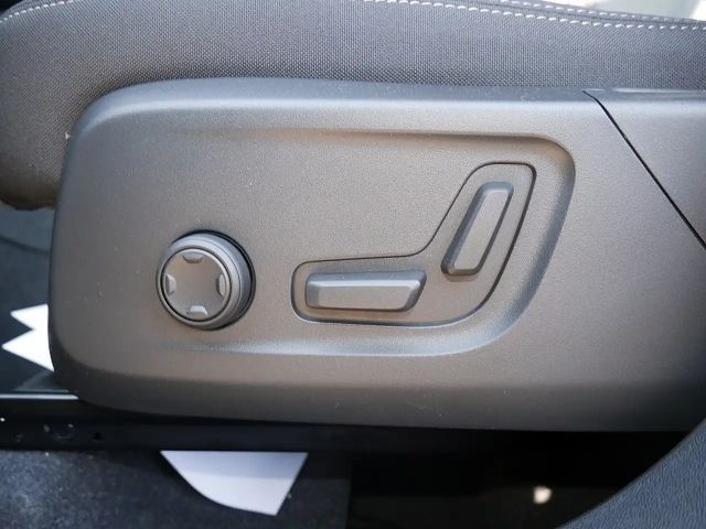 Volvo XC40 Dark Plus Recharge T4