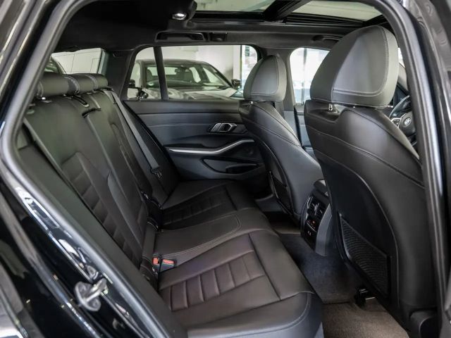 BMW 330 330d M-Sport Touring xDrive