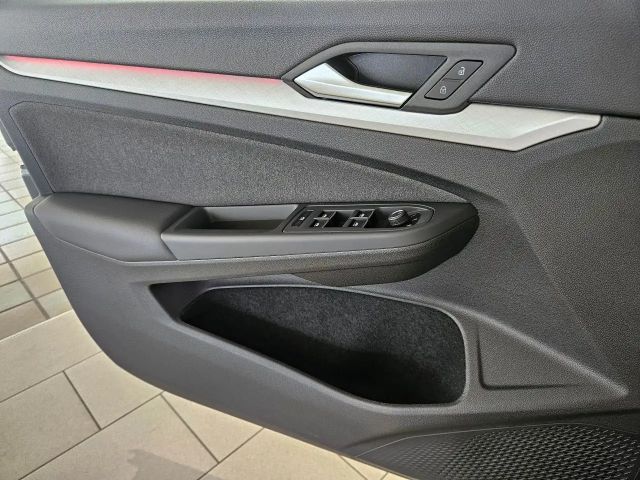 Volkswagen Golf 1.5 eTSI DSG Life