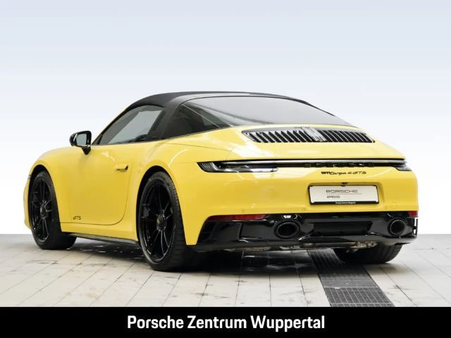 Porsche 992 4 Coupé GTS Targa