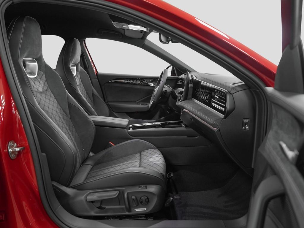 Volkswagen Passat R-Line eHybrid