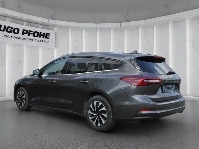 Ford Focus Titanium Wagon