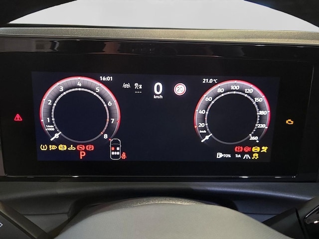 Volkswagen T-Roc 1.5 eTSI DSG IQ.Drive R-Line