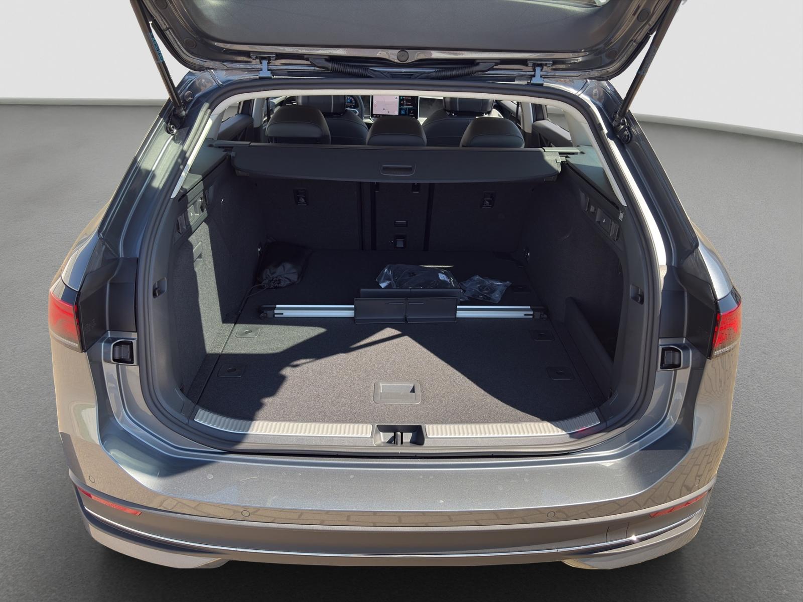 Volkswagen Passat 1.5 eTSI Business Variant