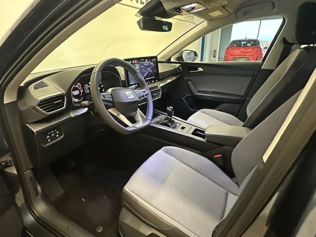 Seat Leon Sportstoure Road Edition VerkehrszeichenERK Navi A