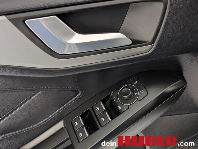 Ford Focus EcoBoost ST Line