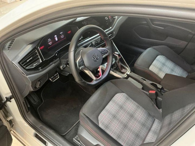 Volkswagen Polo 2.0 TSI DSG