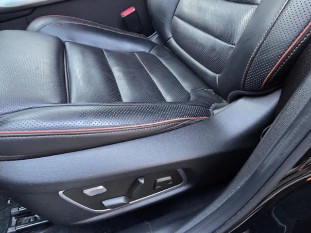 Renault Koleos Blue Initiale Paris