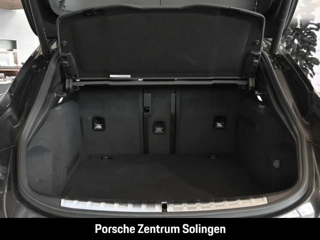 Porsche Taycan 4 Cross Turismo