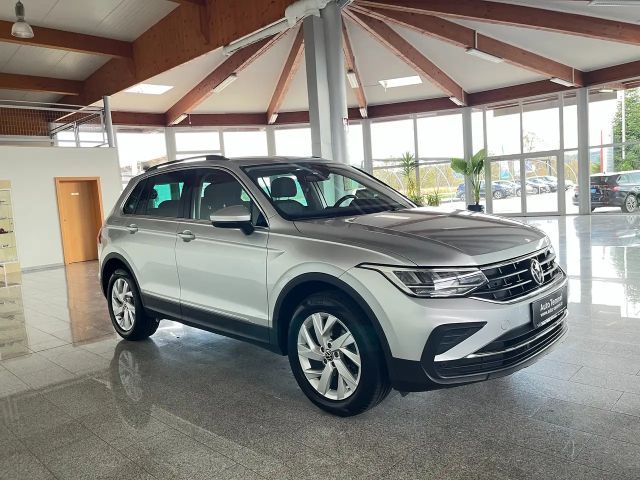 Volkswagen Tiguan 4Motion DSG Life