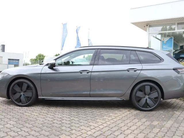 Volkswagen Passat R-Line Style Variant