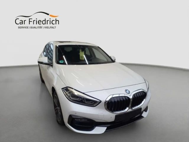 BMW 120 120d Sedan Sport Line