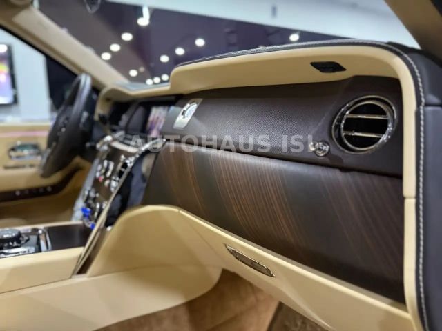 Rolls-Royce Cullinan NOVITEC WIDEBODY,VIP,24",STARLIGHT