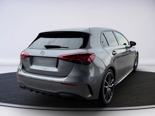 Mercedes-Benz A 180 AMG Line Hatchback