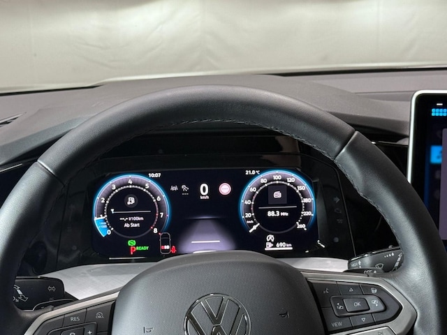 Volkswagen Golf 1.5 eTSI DSG Life