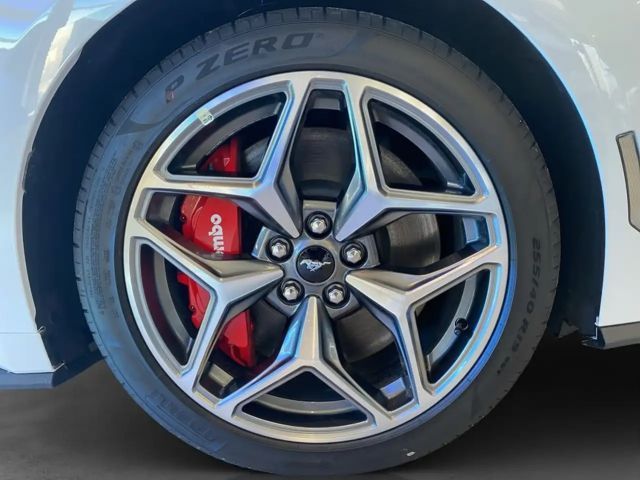 Ford Mustang Fastback GT 5.0 V8