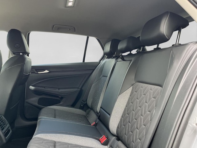 Volkswagen Golf 1.5 TSI IQ.Drive