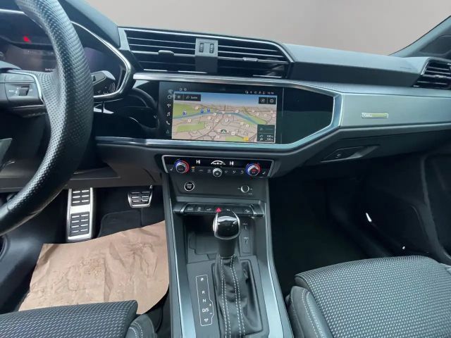 Audi Q3 45 TFSI Hybride