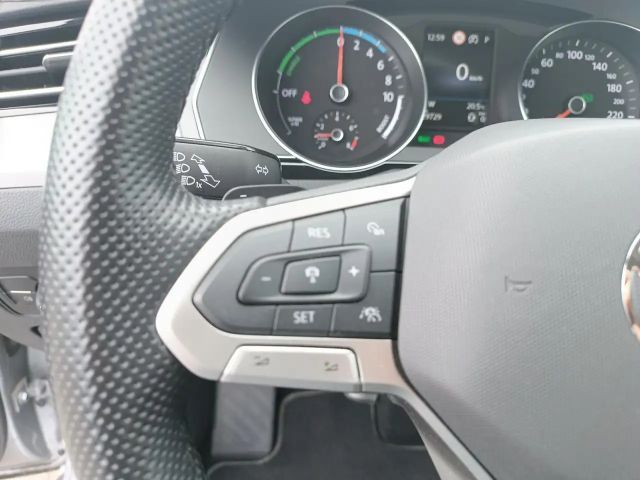 Volkswagen Passat DSG GTE Variant