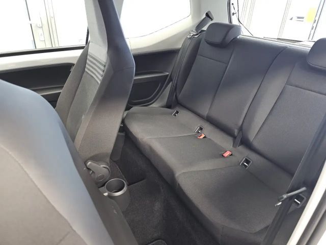 Volkswagen up! Move Move up!