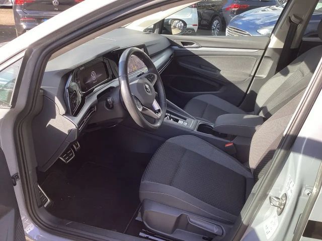 Volkswagen Golf 1.5 eTSI DSG Golf VIII