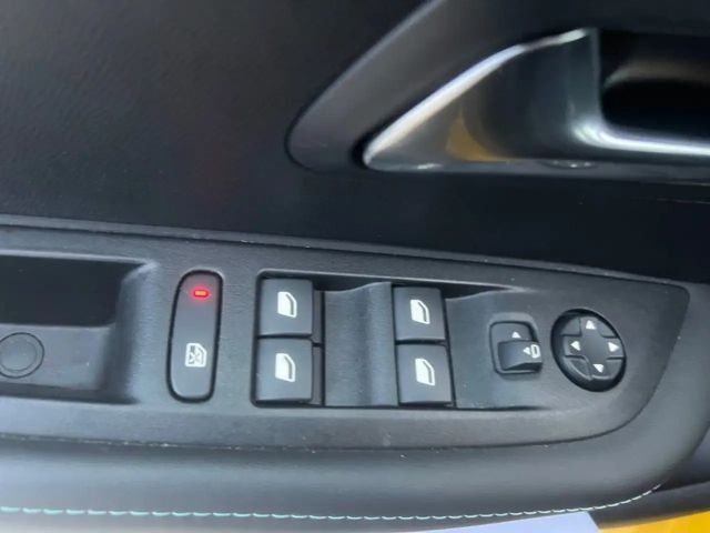 Peugeot E-208 Allure Pack