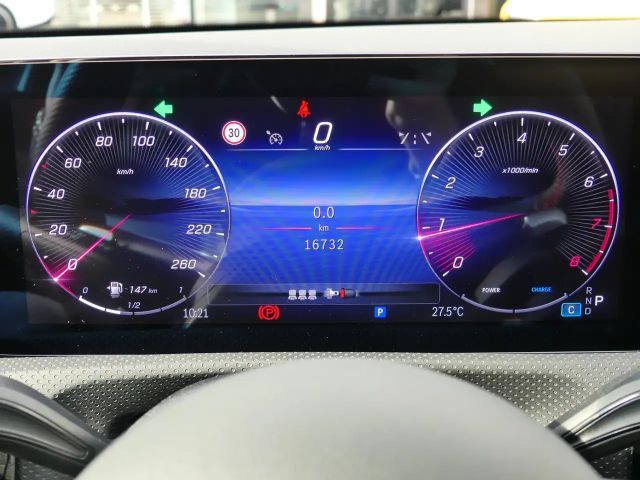 Mercedes-Benz CLA 200 AMG Line Coupé