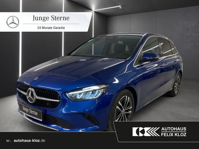 Mercedes-Benz B 200 Progressive Sedan